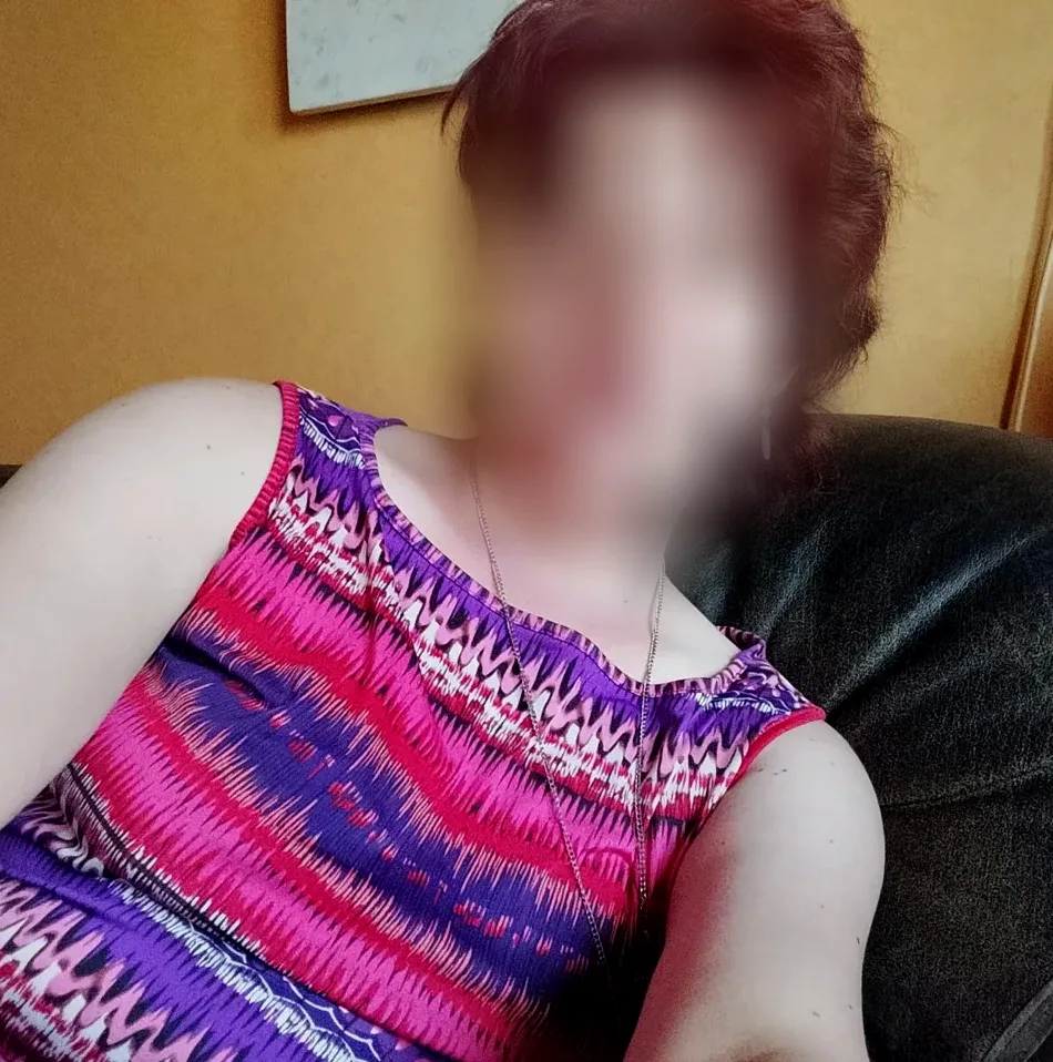 Elif, 35