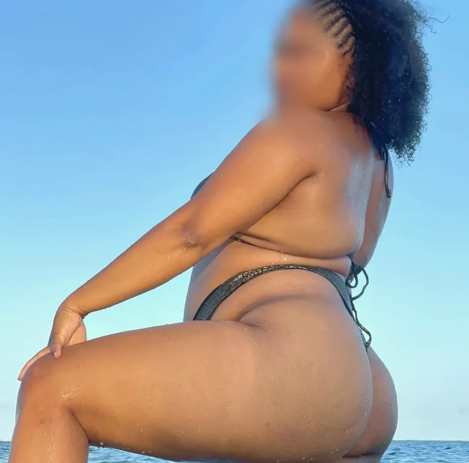 Pauline, 29